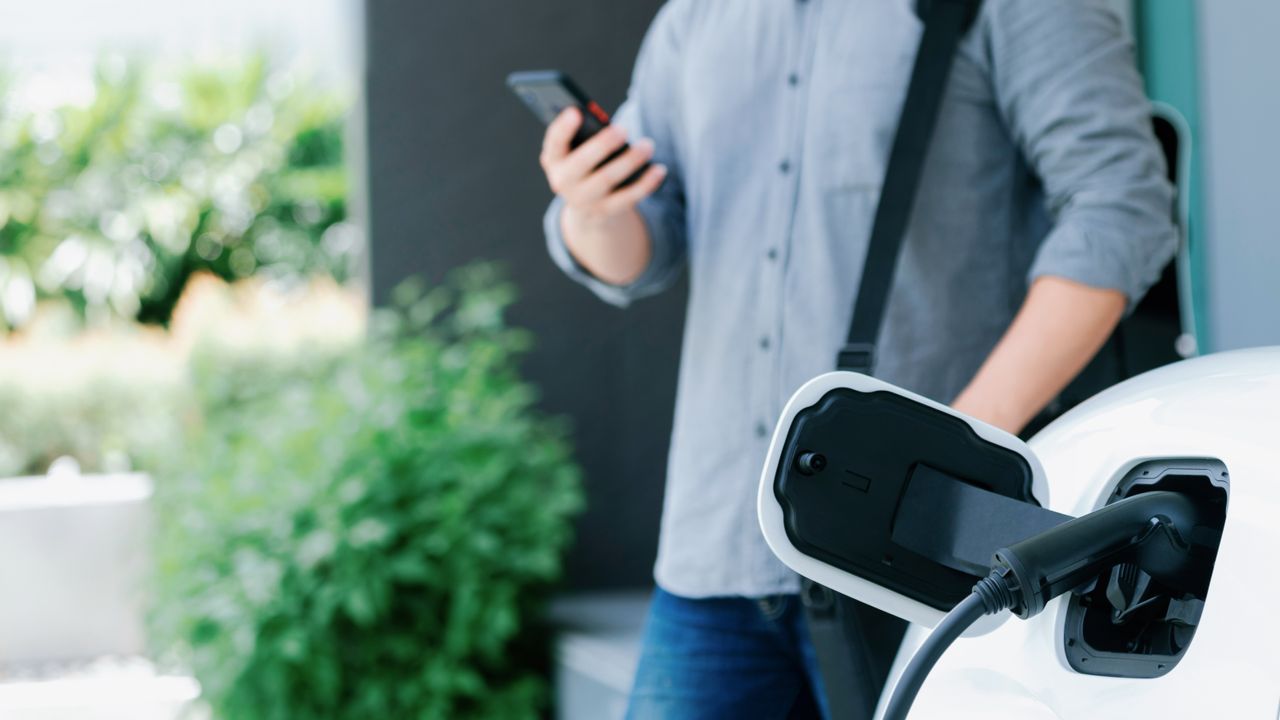 Monitoring EV Charging Infrastructure: Seamless Integration
