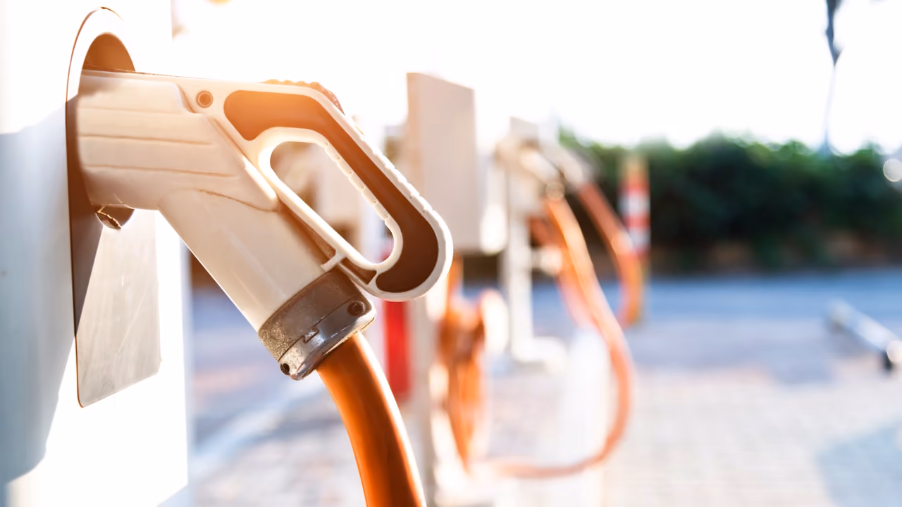 Five Reasons Companies Invest in EV Stations